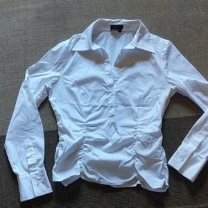 SOLD -Beautiful white waist hugging blouse